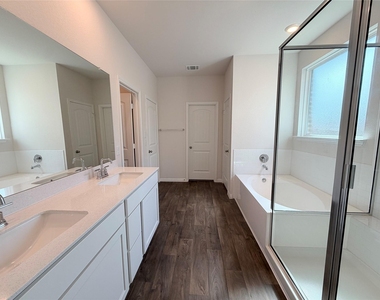 129 Saide St - Photo Thumbnail 18