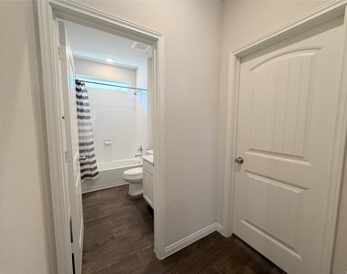 129 Saide St - Photo Thumbnail 20