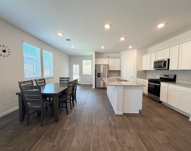 129 Saide St - Photo Thumbnail 10