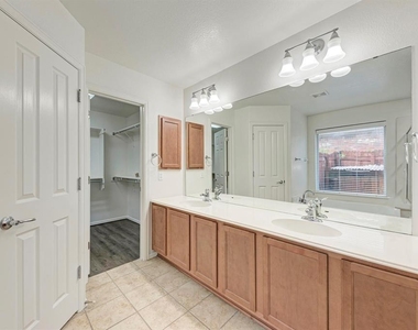 412 Golden Eagle Ln - Photo Thumbnail 19