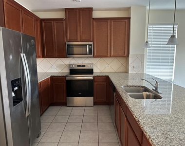 13904 Lyndon B Johnson St - Photo Thumbnail 15