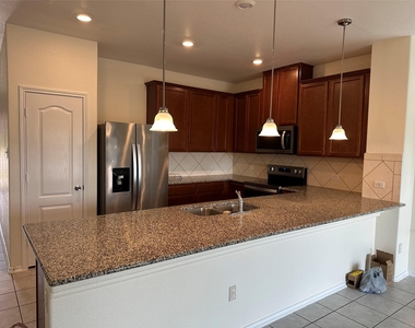 13904 Lyndon B Johnson St - Photo Thumbnail 24