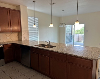 13904 Lyndon B Johnson St - Photo Thumbnail 9