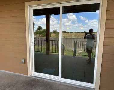 13904 Lyndon B Johnson St - Photo Thumbnail 3