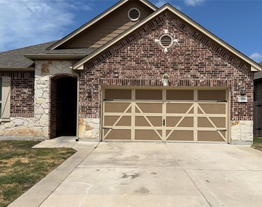 13904 Lyndon B Johnson St - Photo Thumbnail 21
