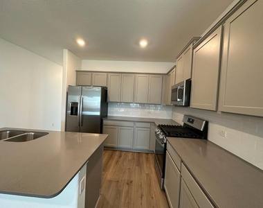220 River Rise Rd - Photo Thumbnail 8