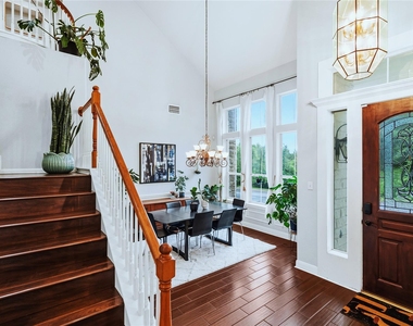 12113 Portobella Dr - Photo Thumbnail 10