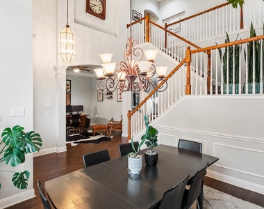 12113 Portobella Dr - Photo Thumbnail 6