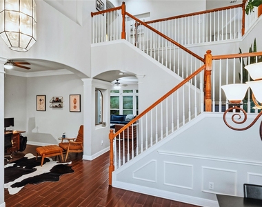 12113 Portobella Dr - Photo Thumbnail 7