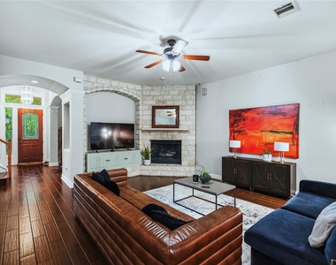 12113 Portobella Dr - Photo Thumbnail 11