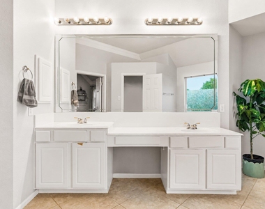 12113 Portobella Dr - Photo Thumbnail 25