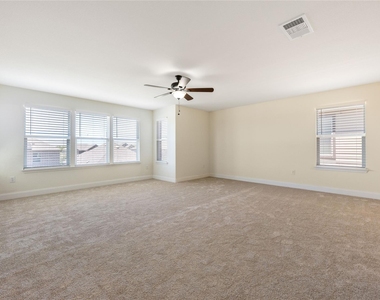 7632 Knockfin Dr - Photo Thumbnail 15