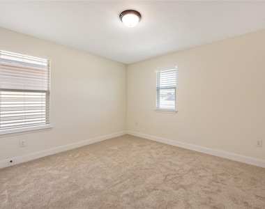 7632 Knockfin Dr - Photo Thumbnail 21