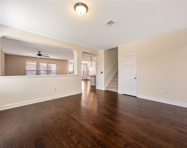 7632 Knockfin Dr - Photo Thumbnail 9