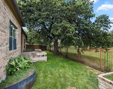 3061 Portulaca Dr - Photo Thumbnail 7