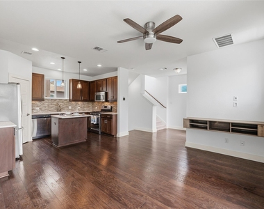 2605 Witsome #40 Loop - Photo Thumbnail 9