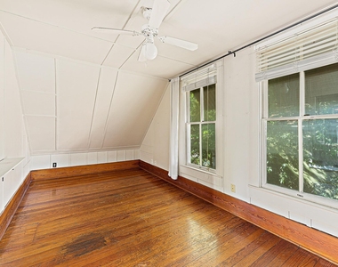 3205 Guadalupe St - Photo Thumbnail 8