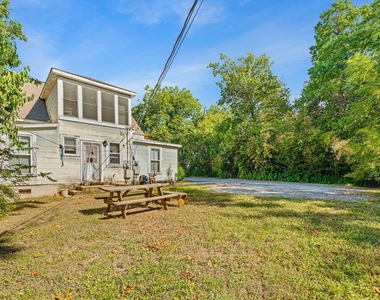 3205 Guadalupe St - Photo Thumbnail 21