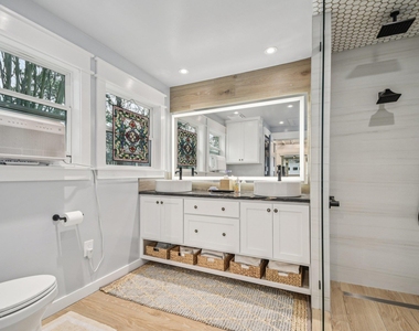 902 Turney St - Photo Thumbnail 22