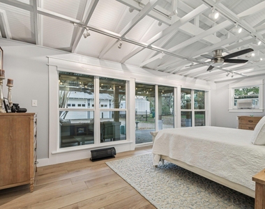 902 Turney St - Photo Thumbnail 20