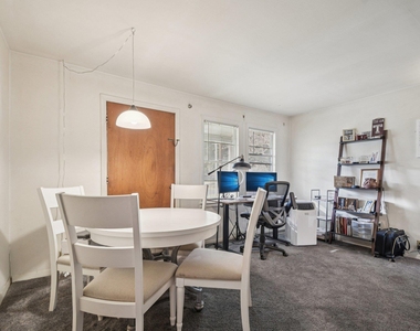 902 Turney St - Photo Thumbnail 11