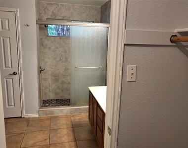 3129 Jazz St - Photo Thumbnail 16