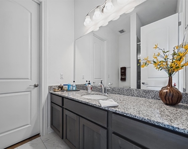 1708 Boscello Ct - Photo Thumbnail 34