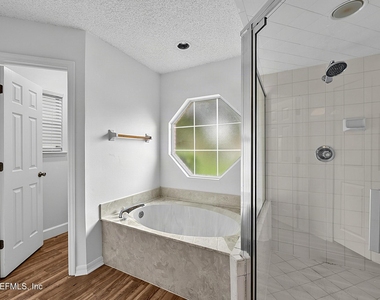 8426 Country Bend Circle W - Photo Thumbnail 18