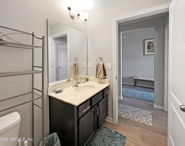 463 Northside Drive - Photo Thumbnail 13