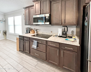 463 Northside Drive - Photo Thumbnail 7