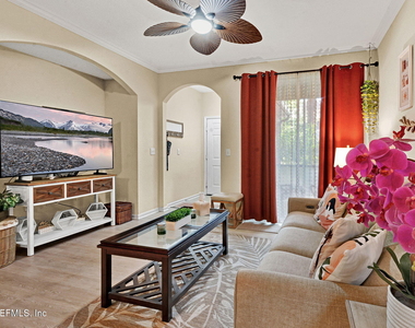 10075 Gate Parkway - Photo Thumbnail 3