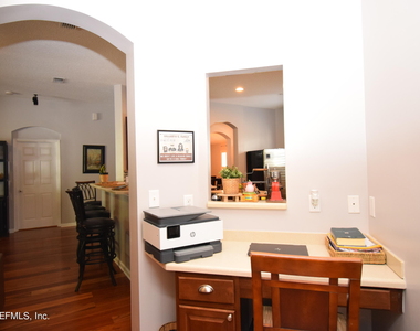 3055 Covenant Cove Drive - Photo Thumbnail 12