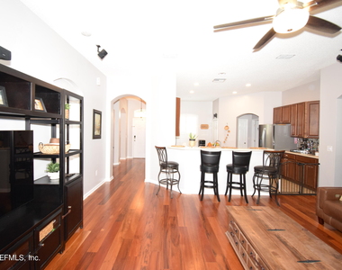 3055 Covenant Cove Drive - Photo Thumbnail 8