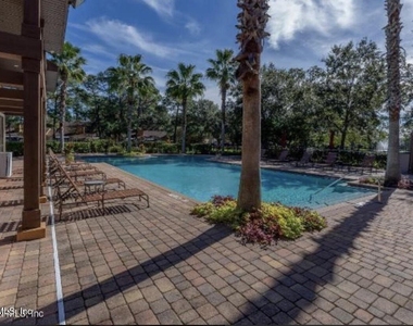 100 Fairway Park Boulevard - Photo Thumbnail 10