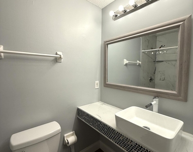 1033 Sea Hawk Drive - Photo Thumbnail 9