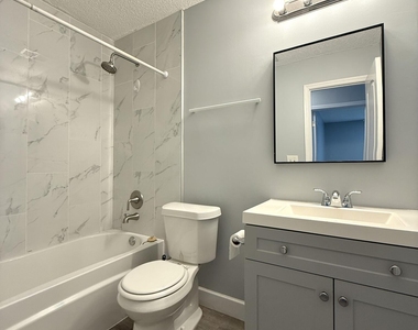 1033 Sea Hawk Drive - Photo Thumbnail 11