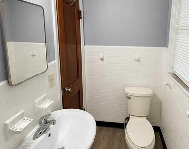 2979 W 16th Street - Photo Thumbnail 4