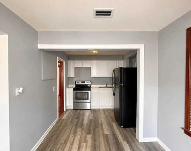 2979 W 16th Street - Photo Thumbnail 7