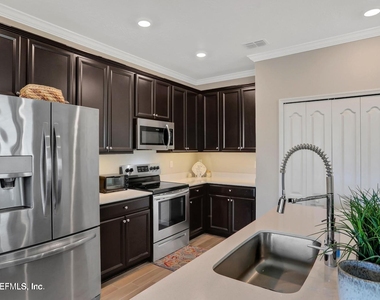 12655 Josslyn Lane - Photo Thumbnail 10