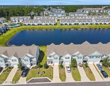 12655 Josslyn Lane - Photo Thumbnail 5
