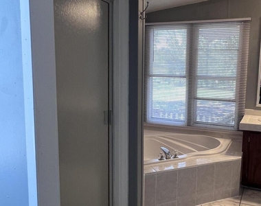 4002 Pinto Road - Photo Thumbnail 8