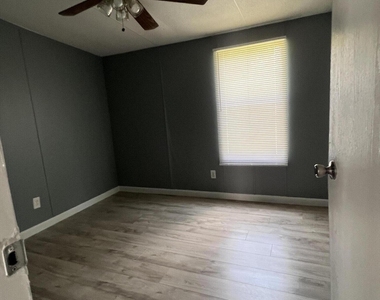 4002 Pinto Road - Photo Thumbnail 12