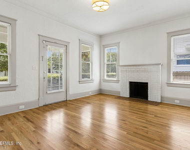 2747 Forbes Street - Photo Thumbnail 10