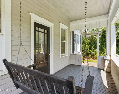 2747 Forbes Street - Photo Thumbnail 4