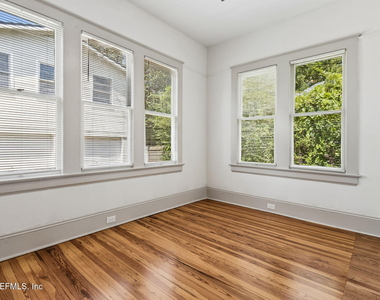 2747 Forbes Street - Photo Thumbnail 25