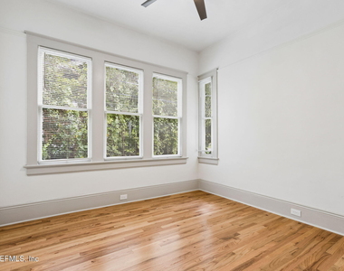 2747 Forbes Street - Photo Thumbnail 30
