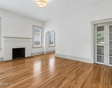 2747 Forbes Street - Photo Thumbnail 7