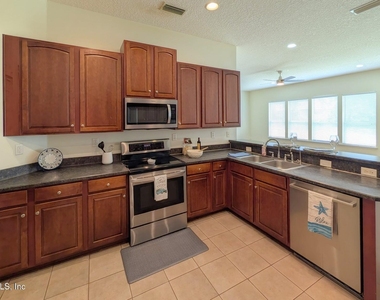 3120 Double Oaks Drive - Photo Thumbnail 13