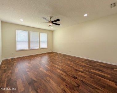 3120 Double Oaks Drive - Photo Thumbnail 16