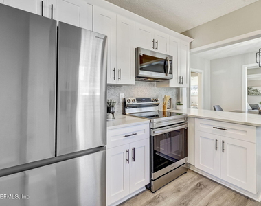 4633 Kingsbury Street - Photo Thumbnail 15